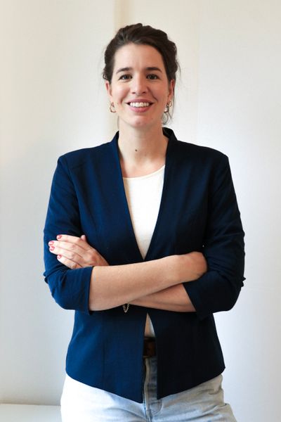Portrait der Rechtsanwältin Malena Bayer